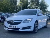 Used Vauxhall Insignia SRi 128 HP (94 kW) 2015 White Hatchback
