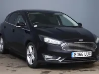 Begagnad Ford Focus Titanium 125 HK (91 kW) 2016 Svart Halvkombi