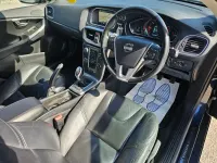 Begagnad Volvo V40 SE Lux 2013 Blå Halvkombi
