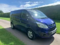 Begagnad Ford Transit Custom Limited 130 HK (95 kW) 2017 Blå Van