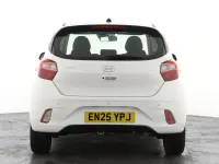 Used Hyundai i10 Advanced 2025 White Hatchback