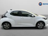 Used Toyota Yaris 116 HP (85 kW) 2025 White Hatchback