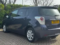 Used Toyota Verso Multidrive S 147 HP (108 kW) 2015 Blue MPV