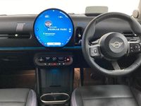 Usado Mini Cooper Hatch 113 kW (154 HP) 2025 Preto Citadino