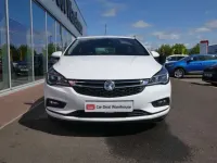 Used Vauxhall Astra SRi 147 HP (108 kW) 2018 White Hatchback