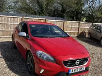 Used Volvo V40 R-Design 115 HP (84 kW) 2013 Red Hatchback