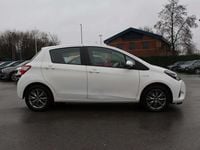 Used Toyota Yaris Hybrid 2018 White Hatchback