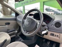 Used Renault Clio II Expression 68 HP (50 kW) 2006 Silver Hatchback