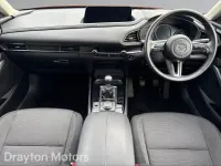 Używany Mazda CX-30 Exclusive-Line 186 KM (136 kW) 2024 Czerwony SUV