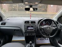 Begagnad VW Polo SE 2015 Grå Halvkombi