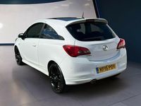 Used Vauxhall Corsa Edition 100 HP (73 kW) 2015 White Hatchback
