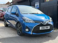Used Toyota Yaris Design 100 HP (73 kW) 2016 Blue Hatchback