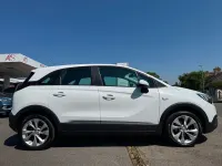 Used Vauxhall Crossland X S 2019 White SUV