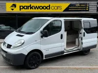 Usado Renault Trafic 115 HP (84 kW) 2011 Branco Monovolume