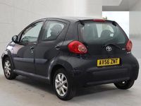 Begagnad Toyota Aygo 2007 Svart Halvkombi