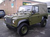 Używany Land Rover Defender 90 KM (66 kW) 1997 Zielony SUV