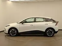 Used MG MG4 EV SE 125 kW (170 HP) 2023 White Hatchback