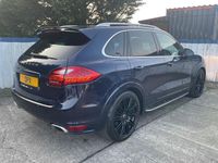 Used Porsche Cayenne 240 HP (176 kW) 2012 Blue SUV