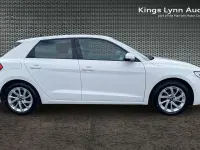 Käytetty Audi A1 Sport 94 HP (69 kW) 2023 Valkoinen Katumaasturi