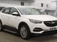 Used Vauxhall Grandland X S 131 HP (96 kW) 2018 White SUV