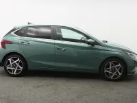 Used Hyundai i20 Ultimate 100 HP (73 kW) 2024 Green Hatchback