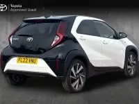 Used Toyota Aygo X 72 HP (52 kW) 2023 Pure white with black SUV