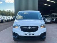 Usado Vauxhall Combo 100 HP (73 kW) 2022 Branco Monovolume