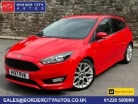 Used Ford Focus ST-Line 120 HP (88 kW) 2017 Red Hatchback