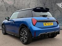 Begagnad Mini Cooper Hatch 113 kW (154 HK) 2026 Blå Halvkombi