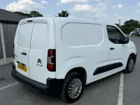 Used Citroën Berlingo Start 75 HP (55 kW) 2021 White MPV