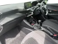 Used Peugeot 2008 Active+ 101 HP (74 kW) 2023 White SUV