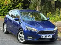 Used Ford Focus Zetec 125 HP (91 kW) 2015 Blue Hatchback
