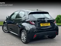Usado Toyota Yaris Hybrid 116 HP (85 kW) 2023 Preto Citadino
