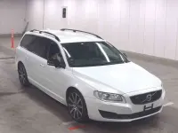 Used Volvo V70 Dynamic 2015 White Estate