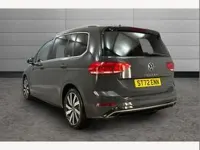 Begagnad VW Touran R-line 150 HK (110 kW) 2022 Grå Minibuss