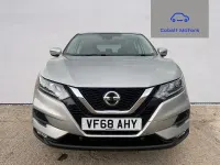 Used Nissan Qashqai Acenta Premium 140 HP (102 kW) 2019 Silver SUV