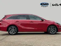 Used Kia Ceed 138 HP (101 kW) 2025 Red Hatchback