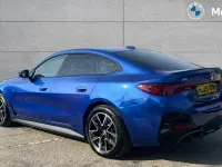 Usado BMW i4 M Sport 250 kW (340 CV) 2025 Azul Berlina