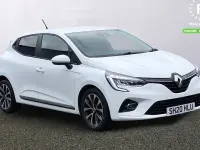 Used Renault Clio Iconic 72 HP (52 kW) 2020 White Hatchback