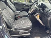 Used Kia Venga 123 HP (90 kW) 2017 Blue Hatchback