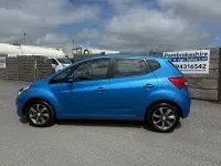 Used Hyundai ix20 SE 90 HP (66 kW) 2017 Blue Hatchback