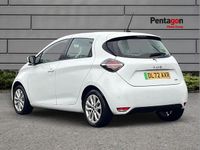 Used Renault Zoe SE 80 kW (109 HP) 2022 White Hatchback