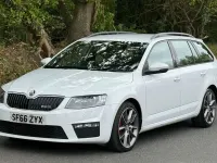 Used Skoda Octavia vRS 184 HP (135 kW) 2016 White Estate