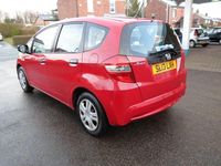 Used Honda Jazz S 90 HP (66 kW) 2013 Red Hatchback