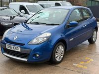 Used Renault Clio II 75 HP (55 kW) 2011 Blue Hatchback