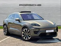 Used Porsche Macan 300 kW (408 HP) 2025 Green SUV