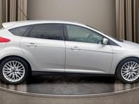Used Ford Focus Zetec 115 HP (84 kW) 2014 Silver Hatchback