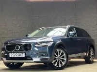 Used Volvo V90 CC Plus 250 HP (183 kW) 2022 Blue Estate