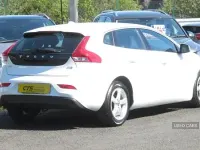 Used Volvo V40 SE 115 HP (84 kW) 2014 White Hatchback