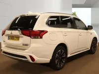 Used Mitsubishi Outlander P-HEV 203 HP (149 kW) 2016 White SUV